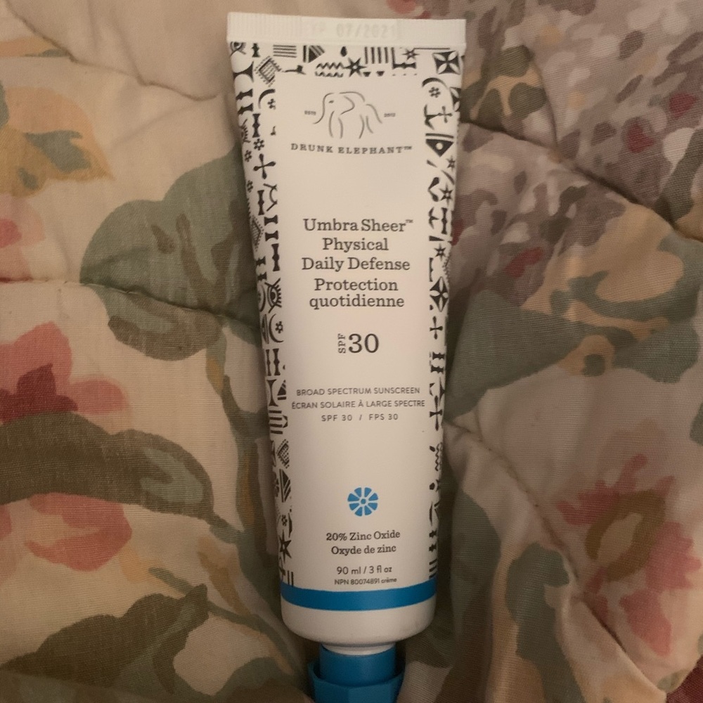 Drunk Elephant Umbra Sheer SPF 30 Sunscreen